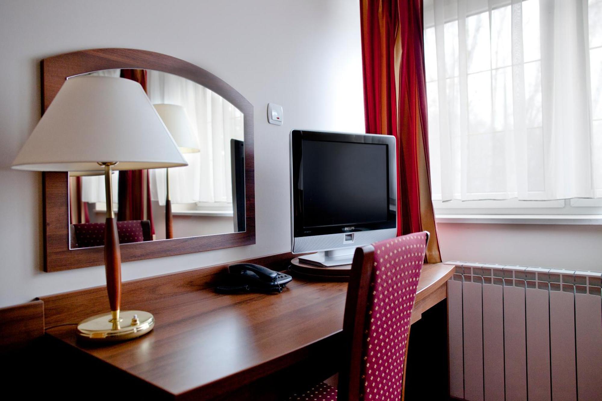 Hotel Relaks Wola Ducka Eksteriør billede